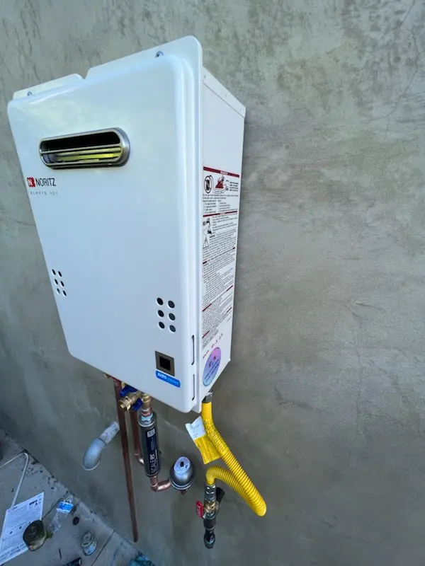 Tankless water heater installation for East New Castle homes